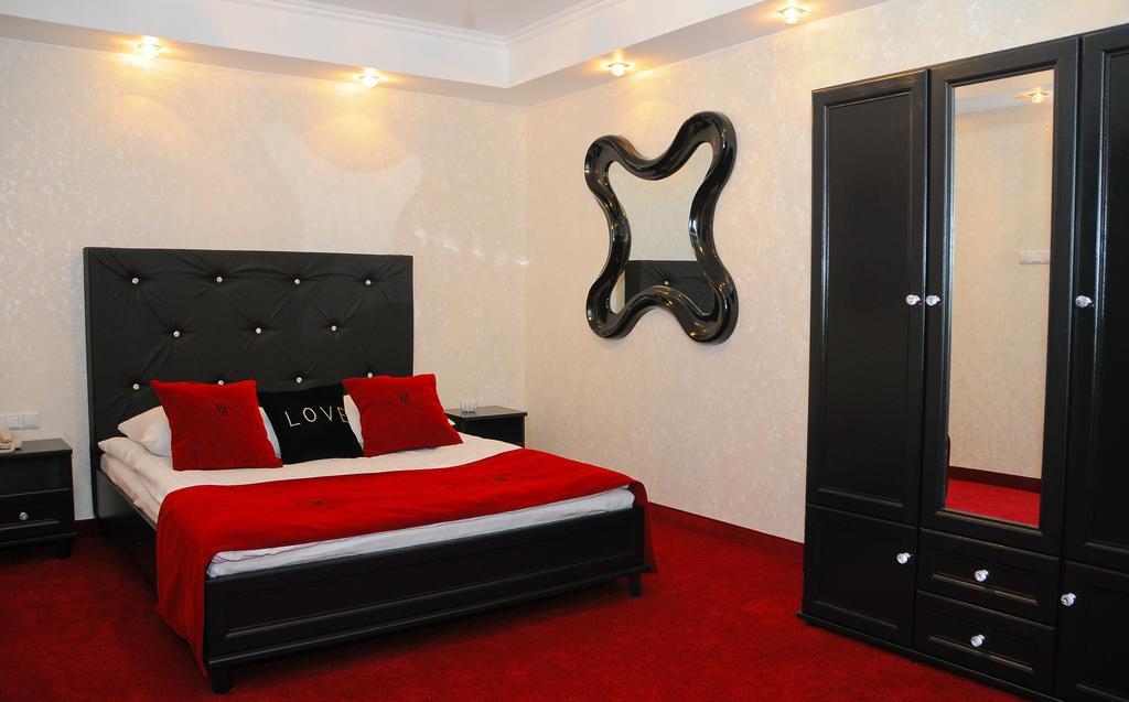 Hotel Lord Debica Cameră foto